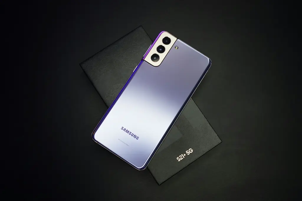 unsplash_PdALQmfEqvE_Samsung galaxy m36 mobile .webp